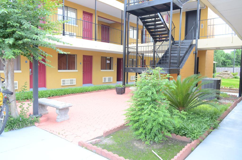 Bear Creek Inn Addicks Екстер'єр фото